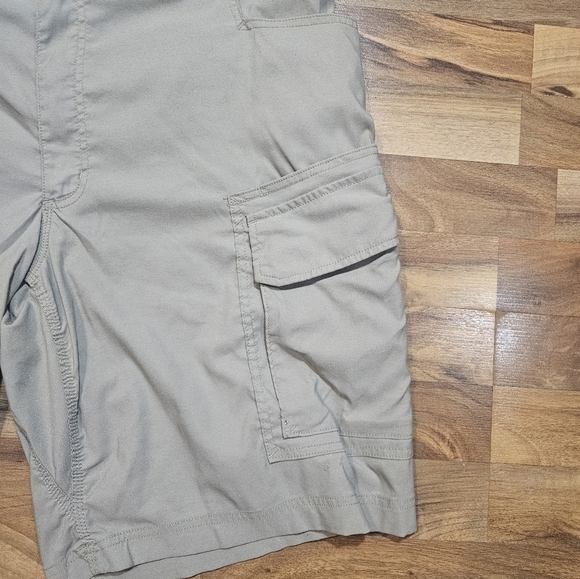 Duluth Trading Flex Dry On The Fly Cargo Shorts 44 Relaxed Fit 11" Inseam - Picture 2 of 8